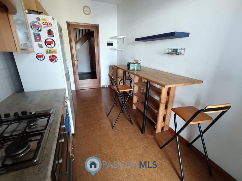 Padova vicinanze via venezia 3 camere con ascensore

Immobile in esclusiva al Gruppo Padova MLS

...