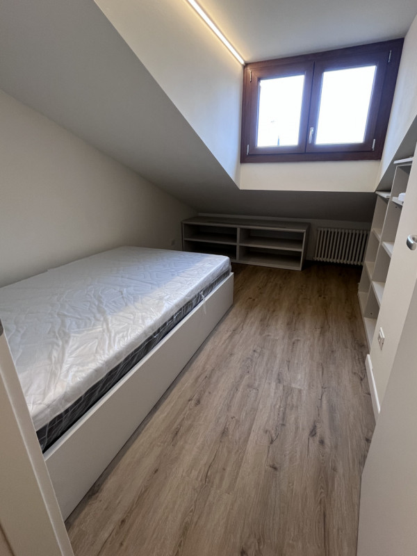 CENTRO STORICO. A DUE PASSI DALLE PIAZZE. LUMINOSO MINI-APPARTAMENTO RISTRUTTURATO ED ARREDATO A ...