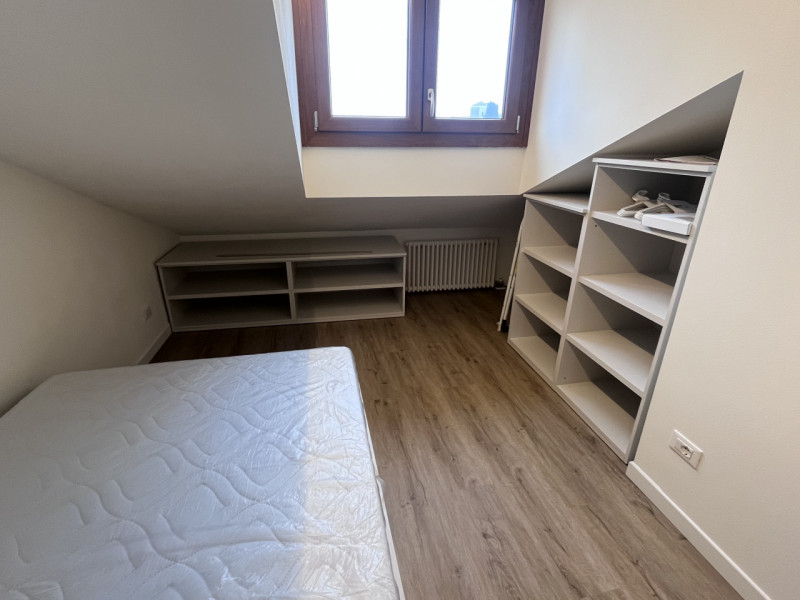 CENTRO STORICO. A DUE PASSI DALLE PIAZZE. LUMINOSO MINI-APPARTAMENTO RISTRUTTURATO ED ARREDATO A ...