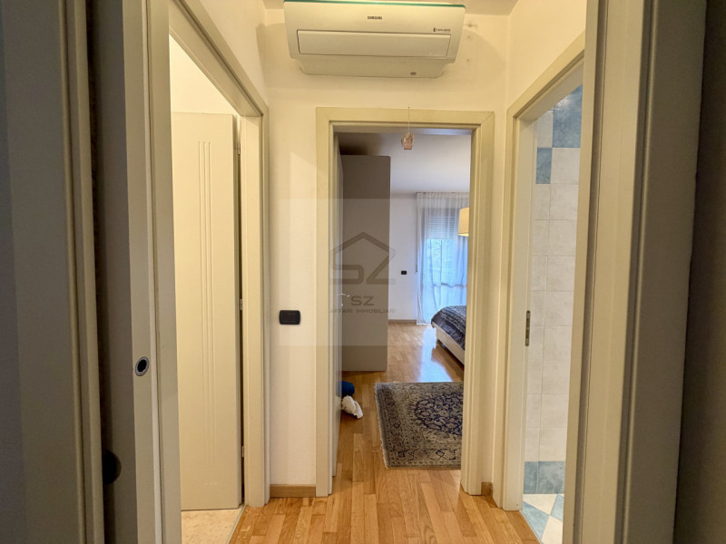 ALBIGNASEGO - S.GIACOMO

SPAZIOSO APPARTAMENTO CON 1 CAMERA IN OTTIME CONDIZIONI GIA' LIBERO

In ...