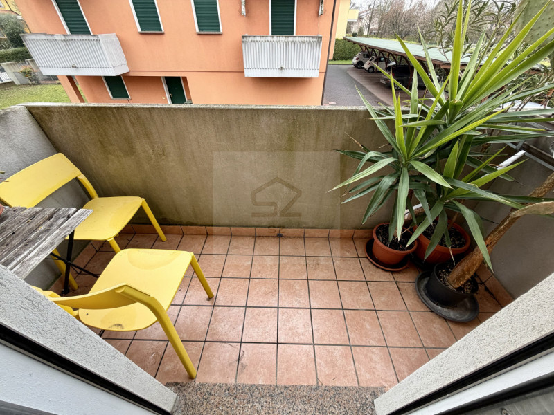 ALBIGNASEGO - S.GIACOMO

SPAZIOSO APPARTAMENTO CON 1 CAMERA IN OTTIME CONDIZIONI GIA' LIBERO

In ...