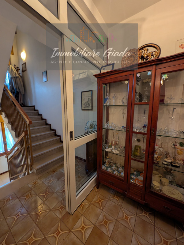 . ✨ Nel cuore del suggestivo quartiere di Ceneda proponiamo in vendita una porzione di casa in bi...