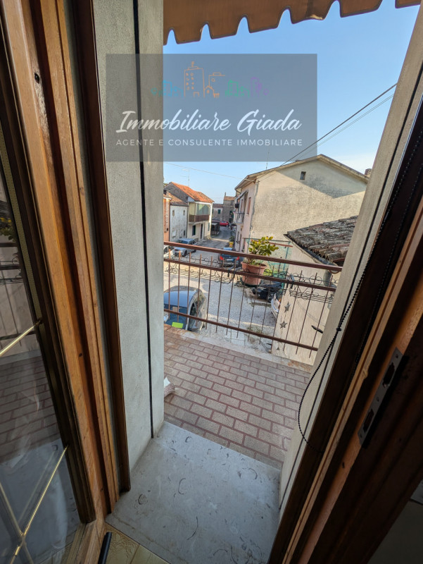 . ✨ Nel cuore del suggestivo quartiere di Ceneda proponiamo in vendita una porzione di casa in bi...