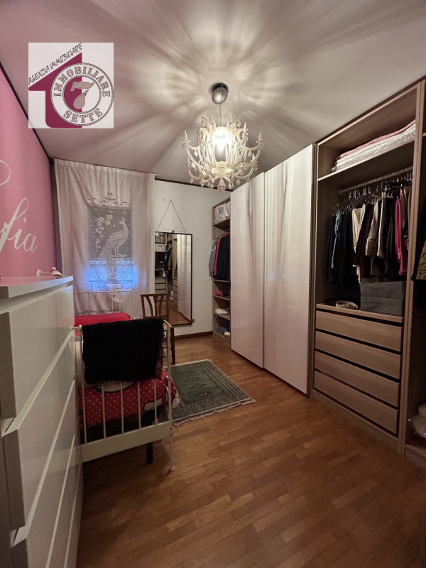 Vendesi CITTADELLA CENTRO CASA SINGOLA di circa 250 mq., in bellissimo contesto residenziale a du...