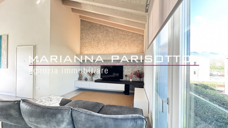 Ns. Esclusiva: Immaginate una meravigliosa mansarda ipertecnologica che non scenda a compromessi,...