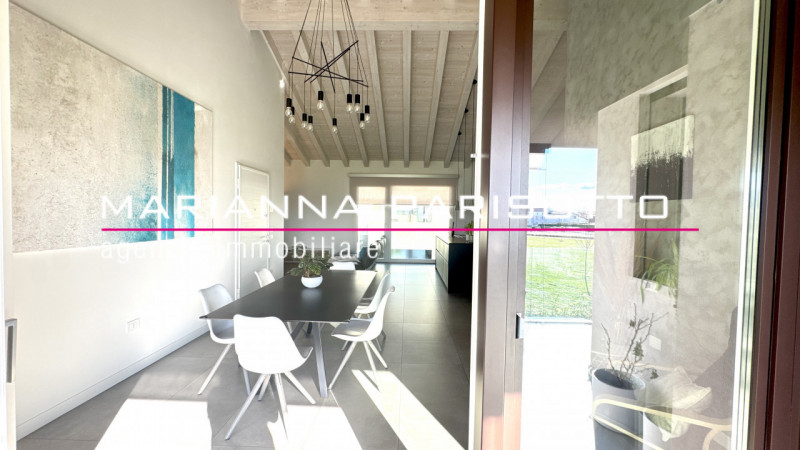 Ns. Esclusiva: Immaginate una meravigliosa mansarda ipertecnologica che non scenda a compromessi,...