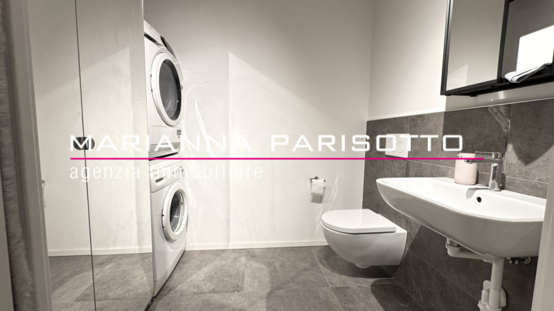 Ns. Esclusiva: Immaginate una meravigliosa mansarda ipertecnologica che non scenda a compromessi,...