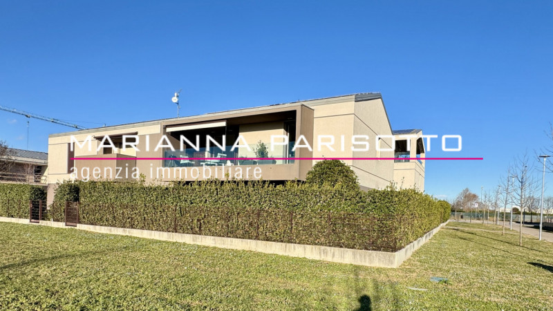 Ns. Esclusiva: Immaginate una meravigliosa mansarda ipertecnologica che non scenda a compromessi,...