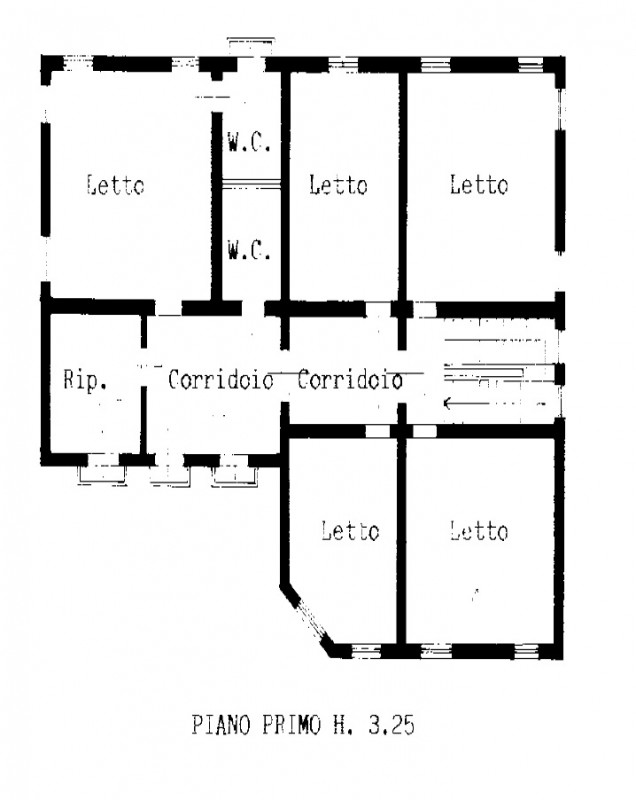 COMPOSIZIONE:
Proponiamo in vendita elegante Villa storica, caratterizzata da spazi ampi e ben di...