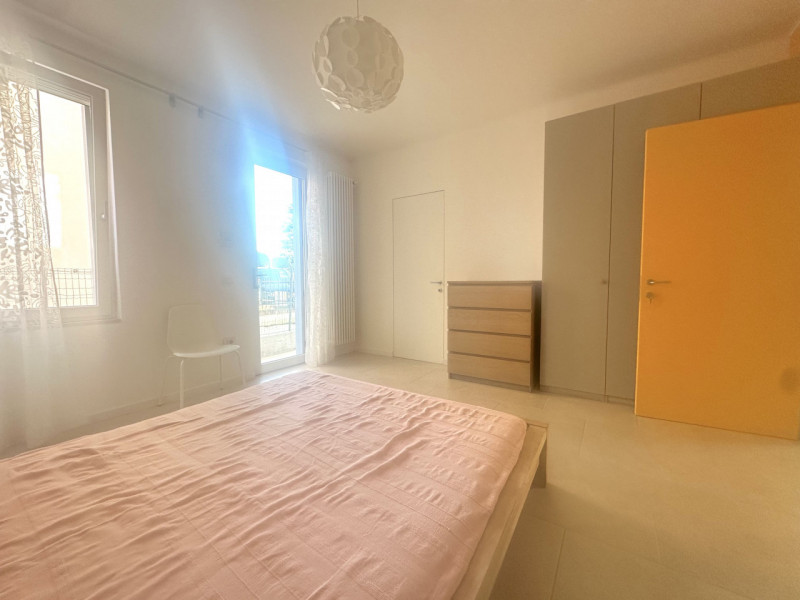 Ospedale e Scuole, prossimo al parco sul fiume.  Per coppia, non per famiglie tre soggetti. Ristr...