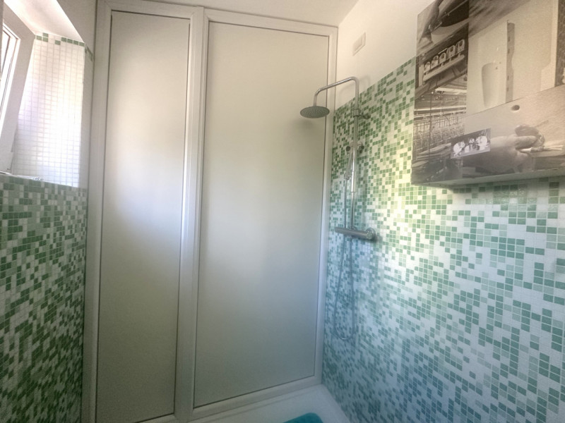 Ospedale e Scuole, prossimo al parco sul fiume.  Per coppia, non per famiglie tre soggetti. Ristr...