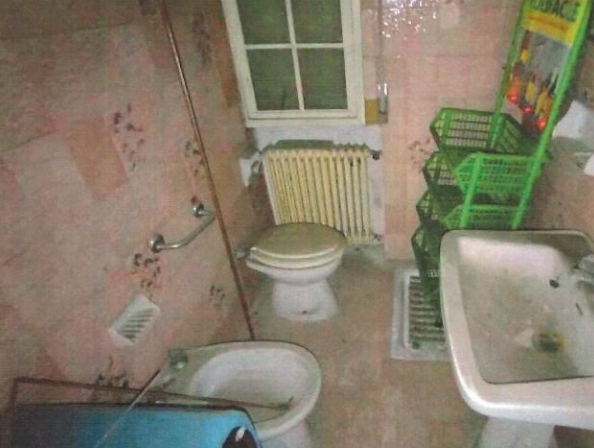 RIF. A.A.39-241

Vendita all'asta - abitazione su due livelli in data 08 aprile 2026

Descrizione...