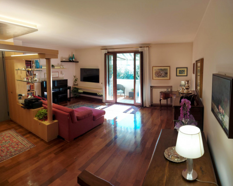 UNA BIFAMILIARE CHE SA DI PORTO SICURO!

Come mai viene chiamato così?
Perché i pescatori, dopo g...