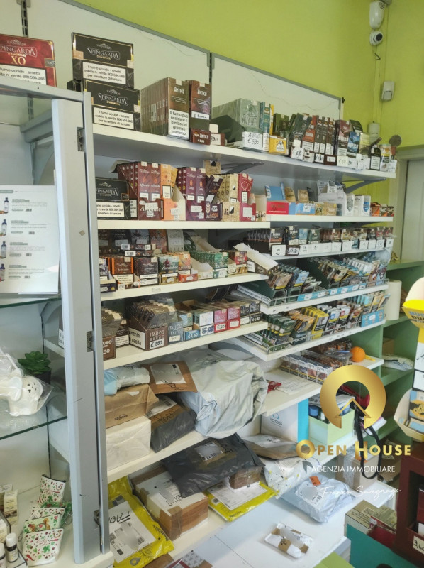 OPEN HOUSE by Franco Savegnago presenta la vendita d' Attività di Tabaccheria con Parcheggio Rise...