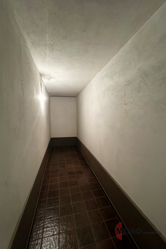 Scoprite questo affascinante appartamento BICAMERE di circa 100 mq situato nel cuore di Cornedo V...