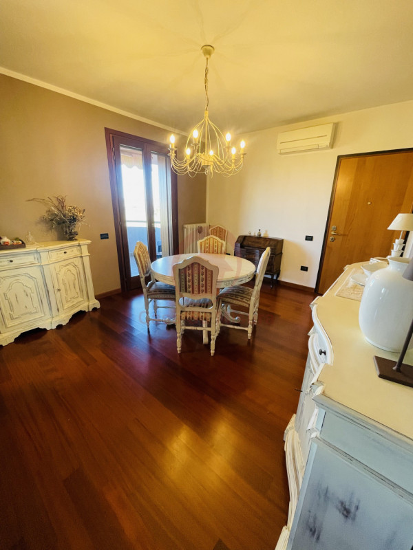 PADOVA - ARCELLA rif. EA189: in zona residenziale comodità ai servizi e alle principali vie di co...