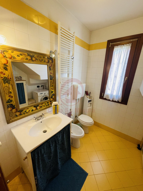 PADOVA - ARCELLA rif. EA189: in zona residenziale comodità ai servizi e alle principali vie di co...