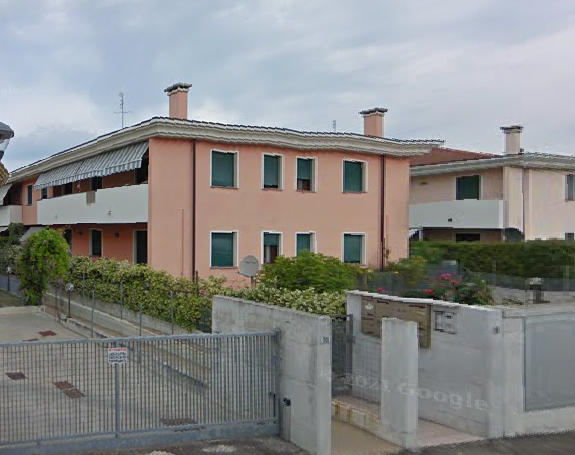 San Giorgio delle Pertiche zona centrale e comoda a tutti i servizi primari, VENDESI appartamento...