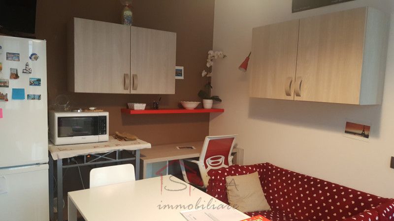 PADOVA - ZONA ISTITUTI: Appartamento bilocale arredato sito al piano rialzato in palazzina di sol...