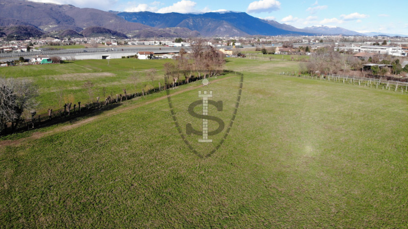 Stai cercando un terreno agricolo facilmente accessibile e in posizione soleggiata?
A Nove, propo...