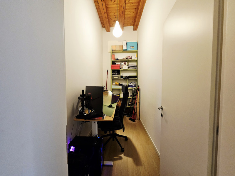 A Este, in una posizione comoda al centro, proponiamo in affitto appartamento trilocale recenteme...