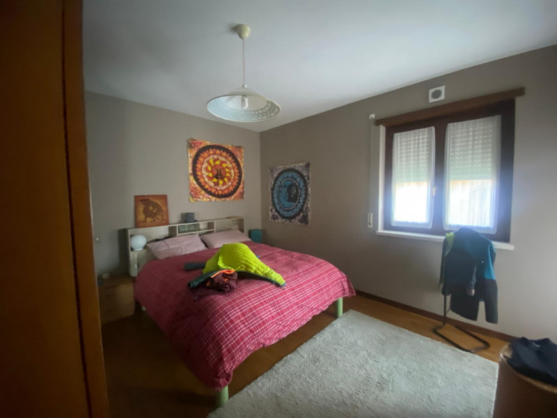 Vendesi affascinante appartamento in zona Caile , a pochi passi dal verde Parco Robinson. Questa ...