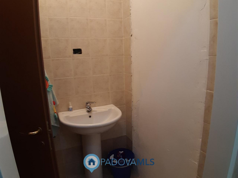 SOLESINO VENDESI LOCALE COMMERCIALE

Immobile in esclusiva al Gruppo Padova MLS

A due passi dal ...