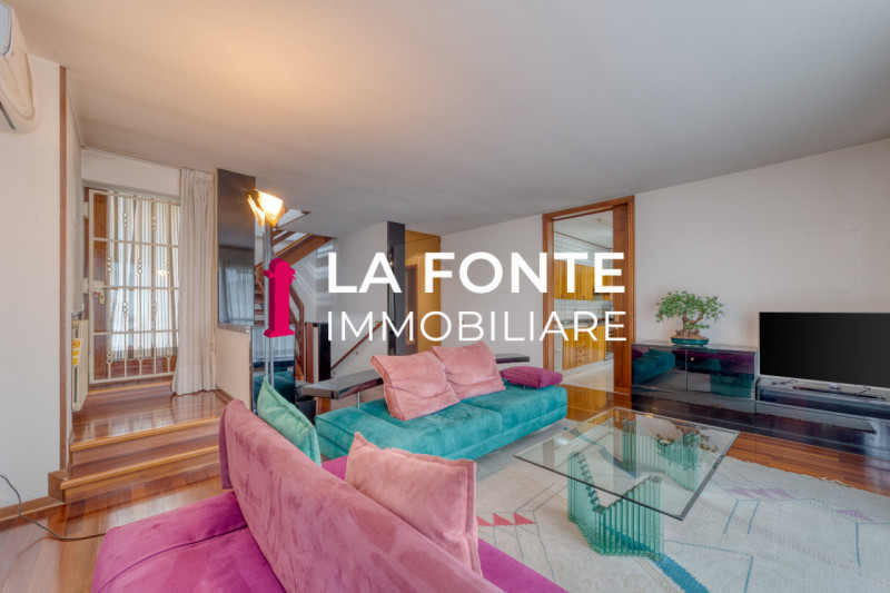 PERAGA DI VIGONZA - VILLA SINGOLA CON LABORATORIO - su lotto di 1.500 mq, offre ampi spazi per vi...