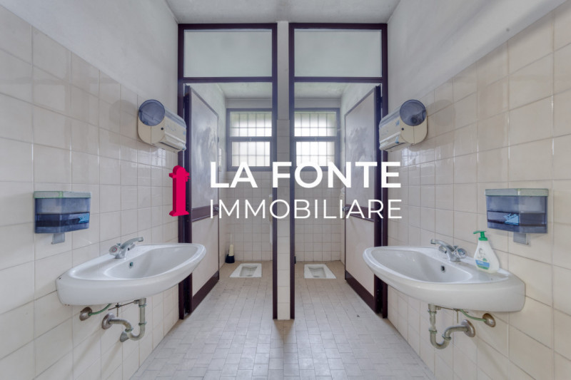 PERAGA DI VIGONZA - VILLA SINGOLA CON LABORATORIO - su lotto di 1.500 mq, offre ampi spazi per vi...