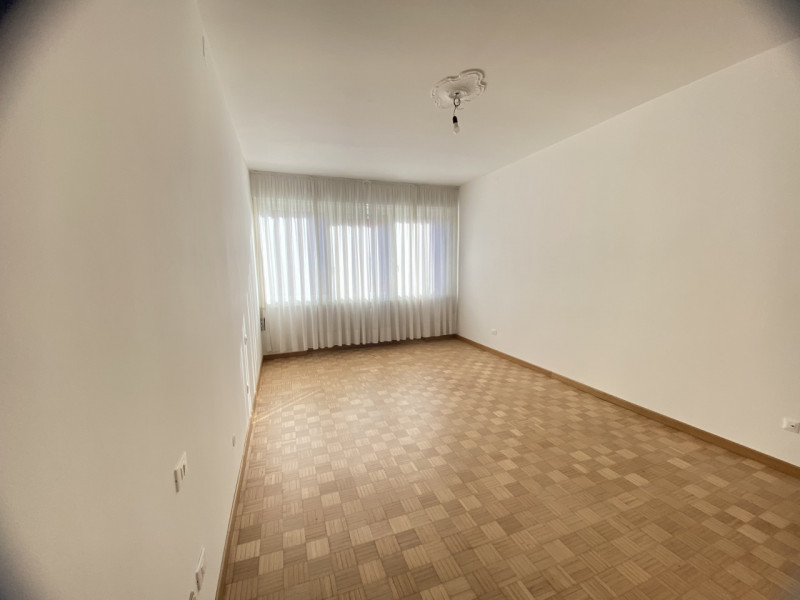 Nel  centro storico di Vicenza, proponiamo in locazione un appartamento esclusivo situato al terz...