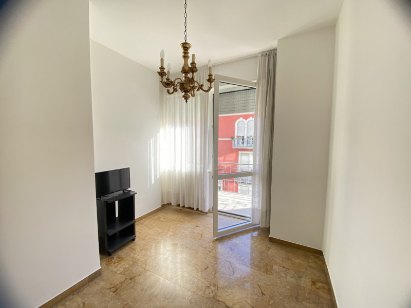 Nel  centro storico di Vicenza, proponiamo in locazione un appartamento esclusivo situato al terz...