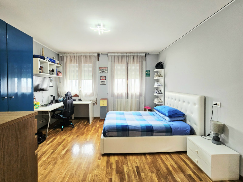 A Ospedaletto Euganeo, in un tranquillo quartiere residenziale, proponiamo in vendita spettacolar...