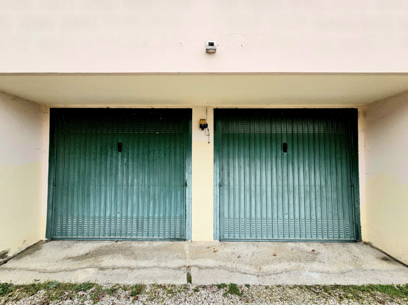 A Ospedaletto Euganeo, in un tranquillo quartiere residenziale, proponiamo in vendita spettacolar...