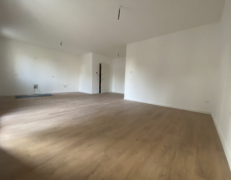 SANT'ANDREA VI 3 Camere Box P Auto
3 Camere con grande zona giorno Open space, doppi servizi , la...