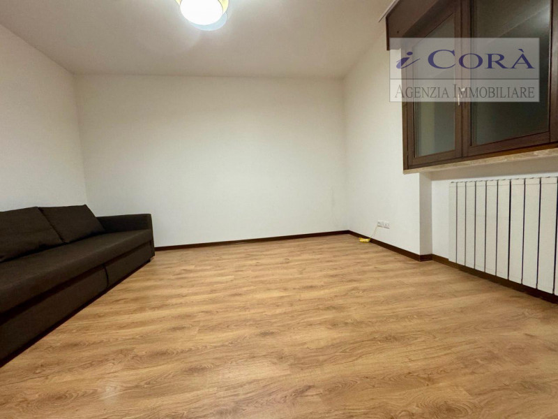 Nel cuore di Vigodarzere, proponiamo in vendita un elegante appartamento trilocale di circa 80 mq...