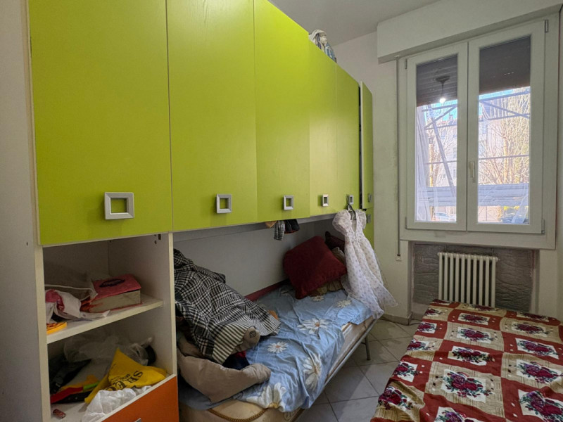 Proponiamo in vendita appartamento al primo piano servito da ascensore di nuova installazione, re...