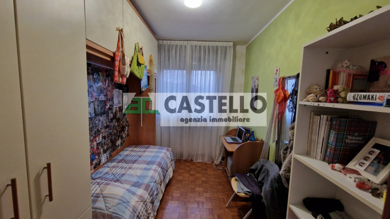 Cadoneghe Castagnara proponiamo in esclusiva, spazioso appartamento di ~100mq netti interni con 3...