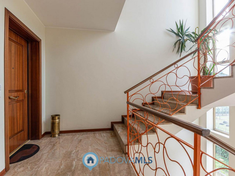 Palazzetto del 1700 ristrutturato completamente con possibilità di ampio garage

Immobile in escl...