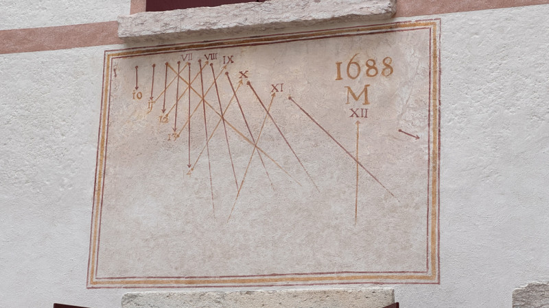 Rif. BA335 (Daniel +39 3939878704)

Proponiamo in affitto una meravigliosa MANSARDA situata all’i...