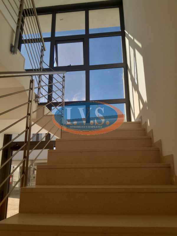 MONTEGALDA (VI): In tranquilla zona residenziale vendesi appartamento BICAMERE al primo piano in ...