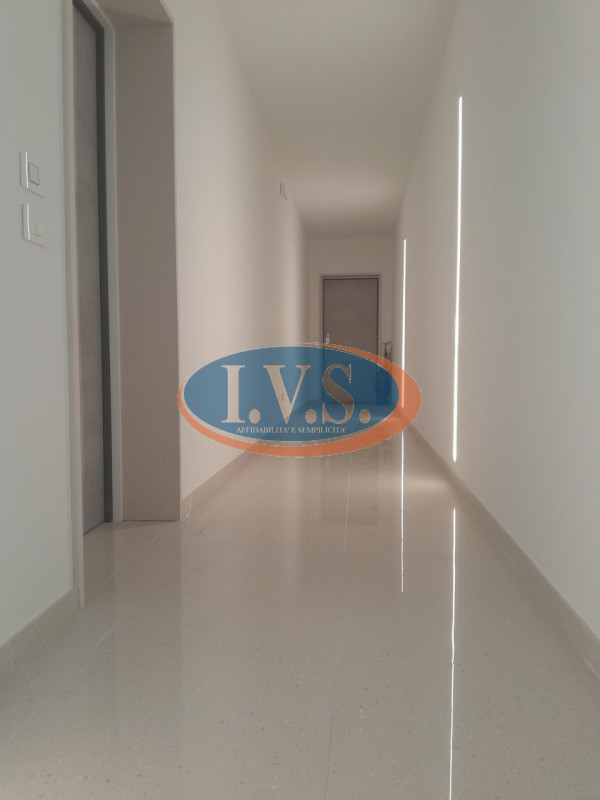 MONTEGALDA (VI): In tranquilla zona residenziale vendesi appartamento BICAMERE al primo piano in ...