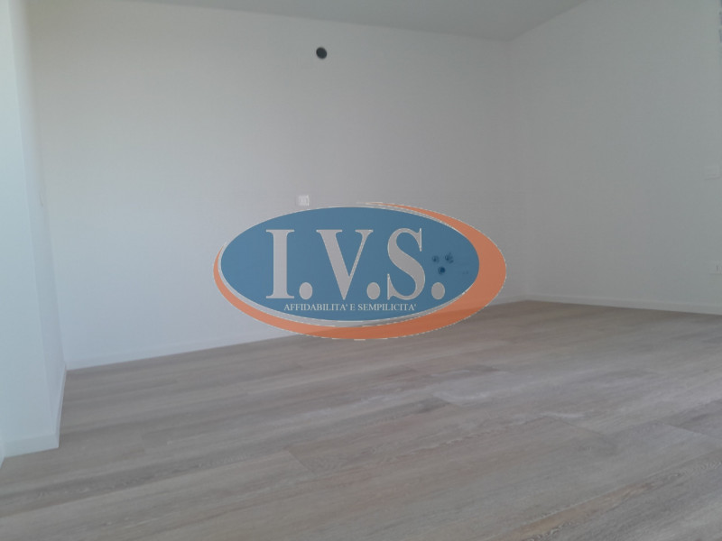 MONTEGALDA (VI): In tranquilla zona residenziale vendesi appartamento BICAMERE al primo piano in ...