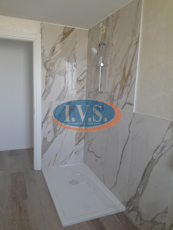 MONTEGALDA (VI): In tranquilla zona residenziale vendesi appartamento BICAMERE al primo piano in ...