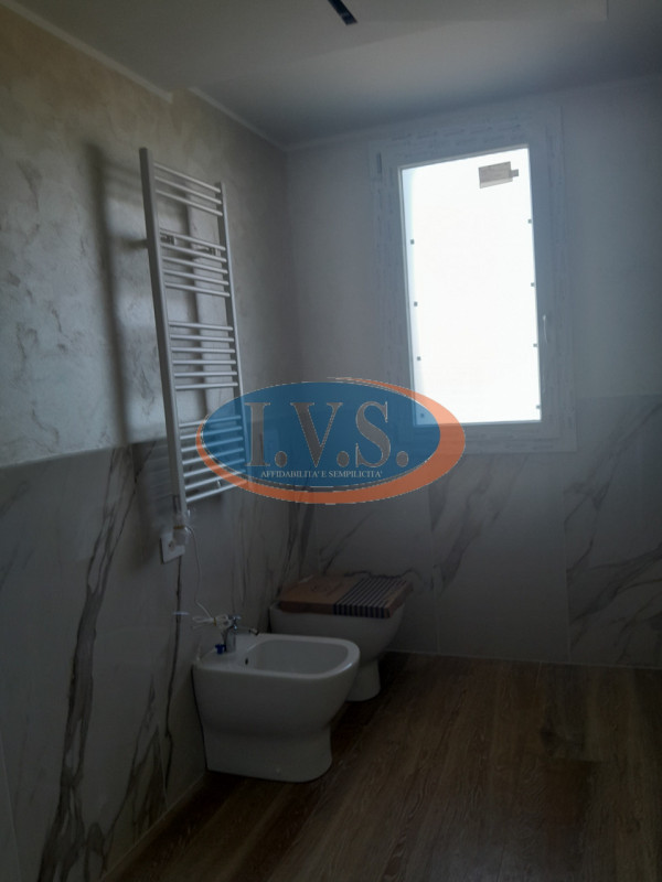 MONTEGALDA (VI): In tranquilla zona residenziale vendesi appartamento BICAMERE al primo piano in ...