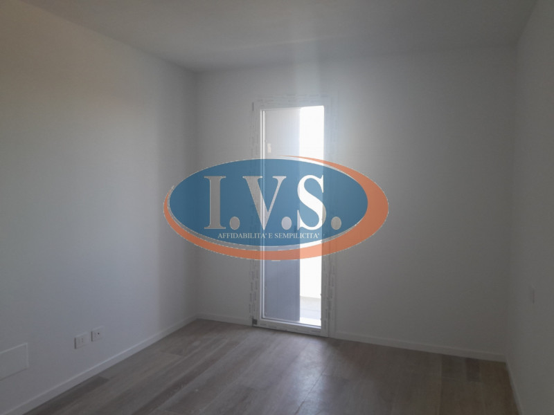 MONTEGALDA (VI): In tranquilla zona residenziale vendesi appartamento BICAMERE al primo piano in ...