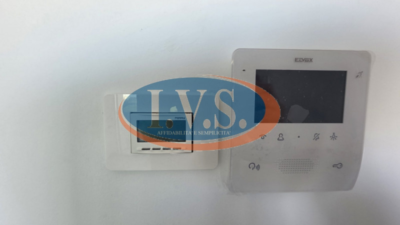 MONTEGALDA (VI): In tranquilla zona residenziale vendesi appartamento BICAMERE al primo piano in ...