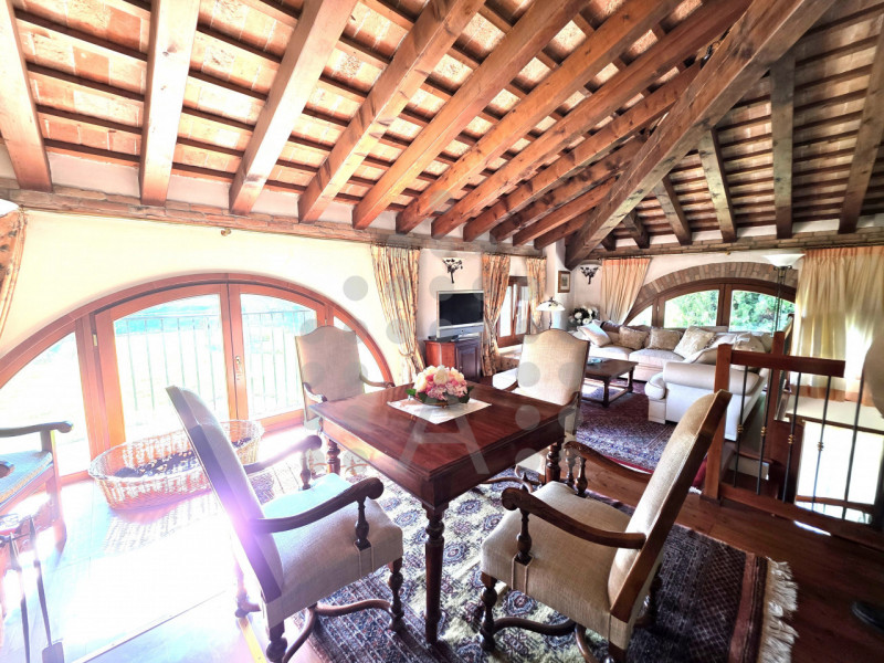 Nelle vicinanze del Golf Club La Montecchia, esiste un modo diverso di vivere la casa: più silenz...