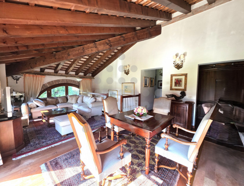 Nelle vicinanze del Golf Club La Montecchia, esiste un modo diverso di vivere la casa: più silenz...