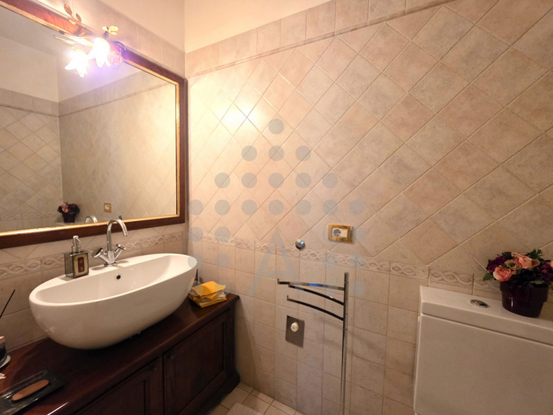 Nelle vicinanze del Golf Club La Montecchia, esiste un modo diverso di vivere la casa: più silenz...