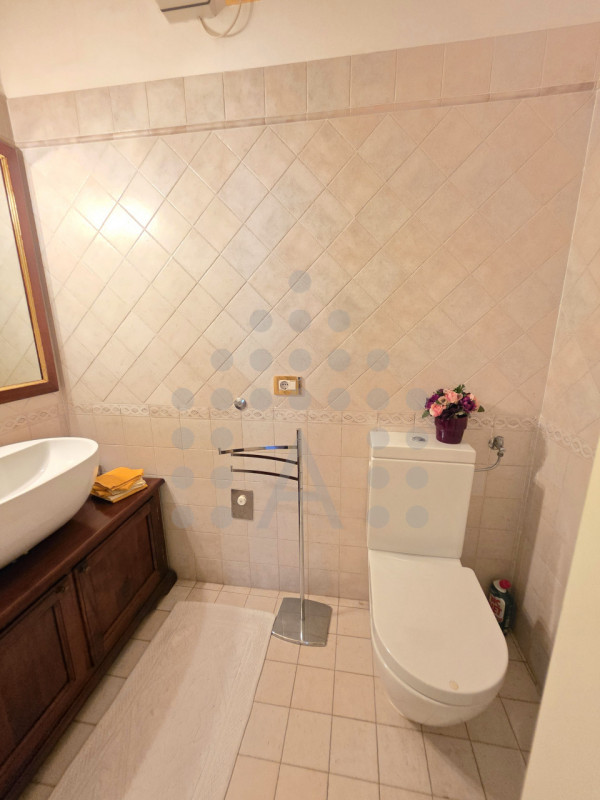 Nelle vicinanze del Golf Club La Montecchia, esiste un modo diverso di vivere la casa: più silenz...